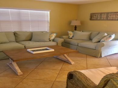 Siesta Key Beach Cottage For Rent- Two Bedrom One Bathroom
